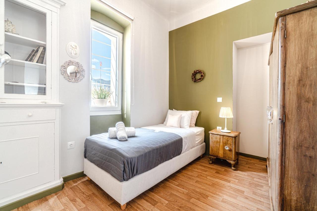 Castel Abaso Boutique Apartments By Explore Andros Екстериор снимка