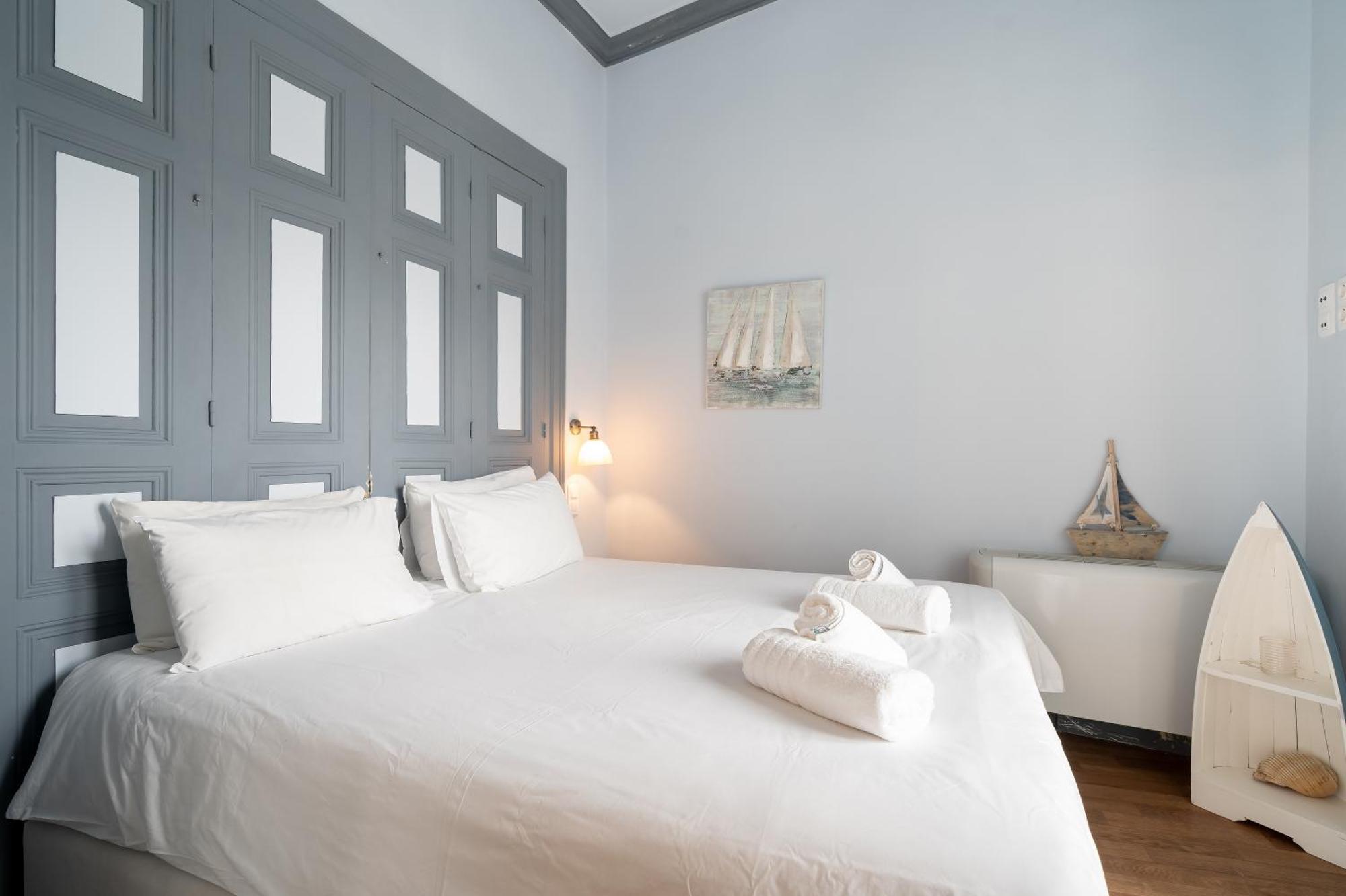 Castel Abaso Boutique Apartments By Explore Andros Екстериор снимка