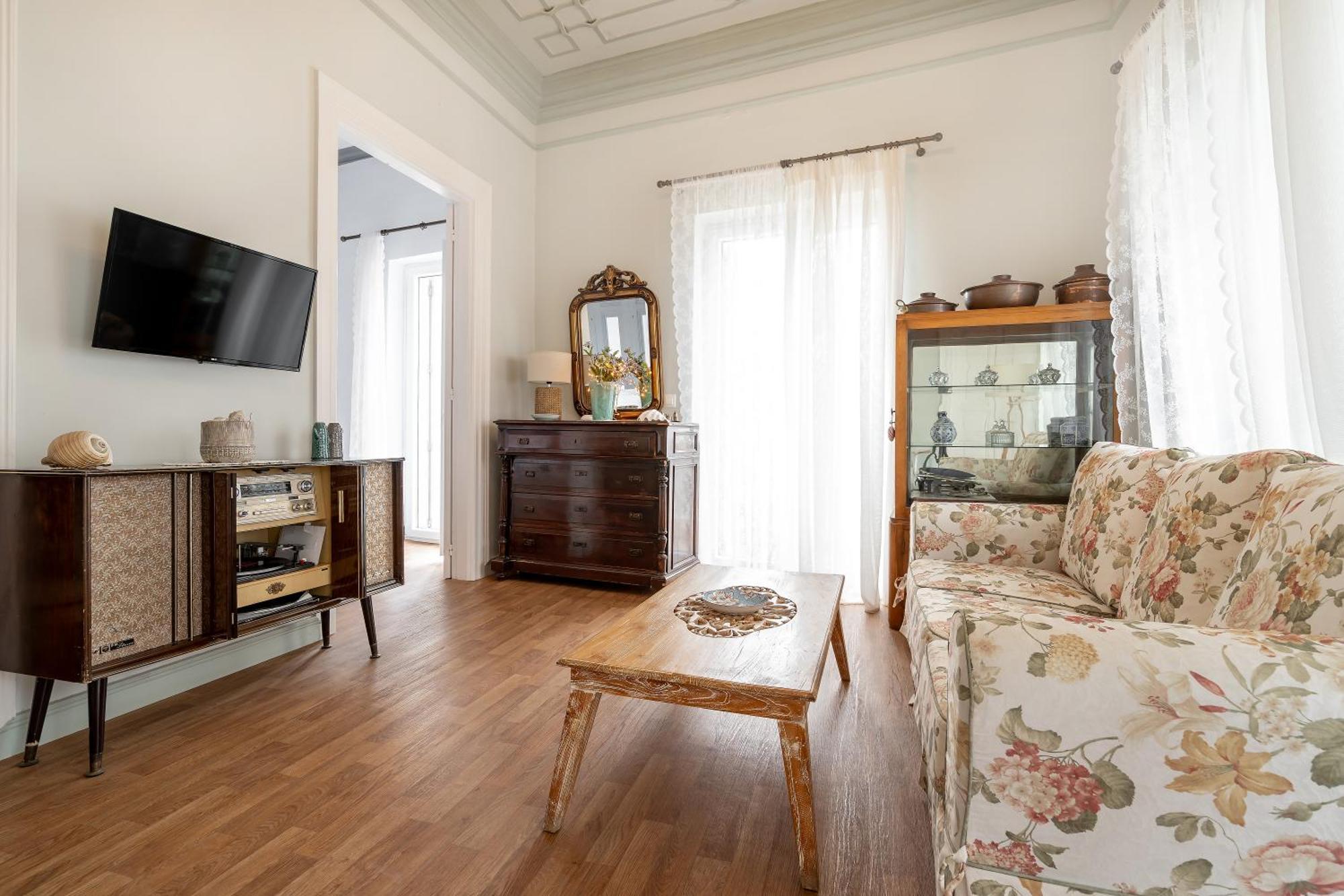 Castel Abaso Boutique Apartments By Explore Andros Екстериор снимка
