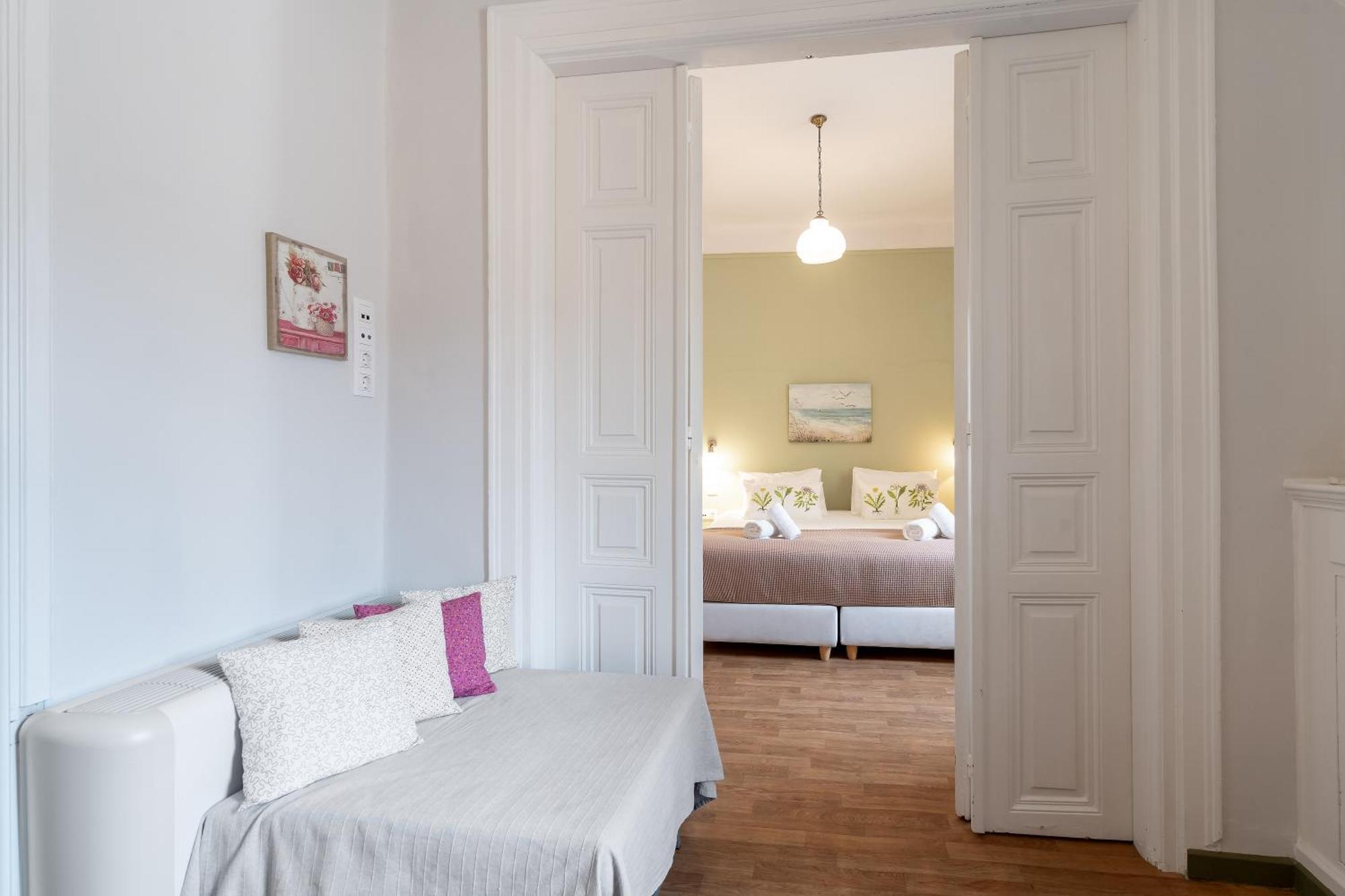Castel Abaso Boutique Apartments By Explore Andros Екстериор снимка